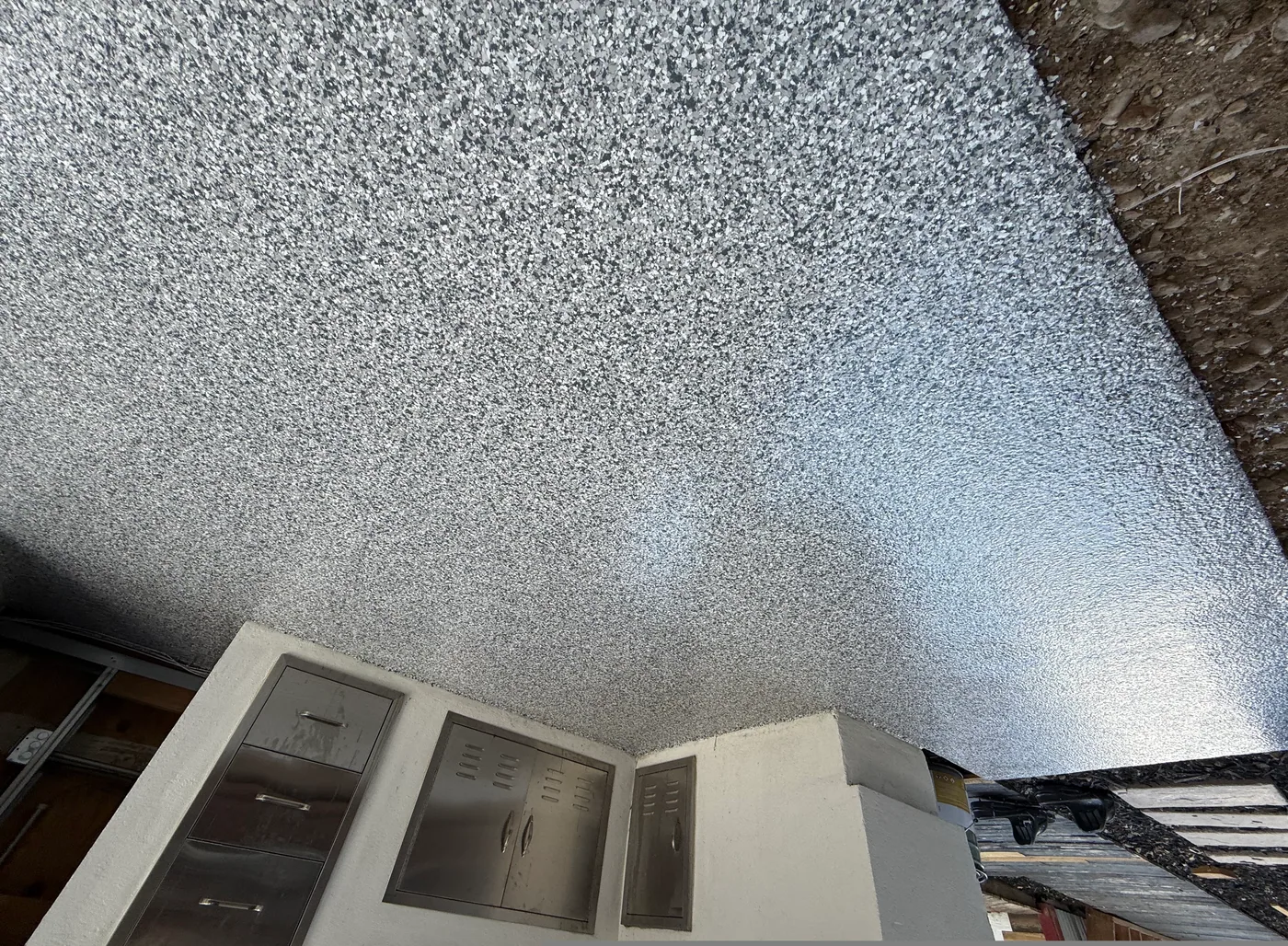 Gray Flake Coating
